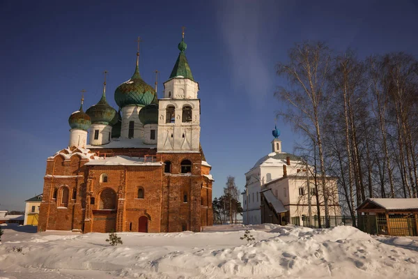 Avraamiev Epiphany kloster i Yaroslavl Region, Ryssland — Stockfoto