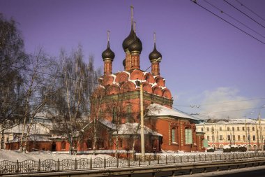 Epifani kırmızı tuğla kilisede Yaroslavl Rusya'da
