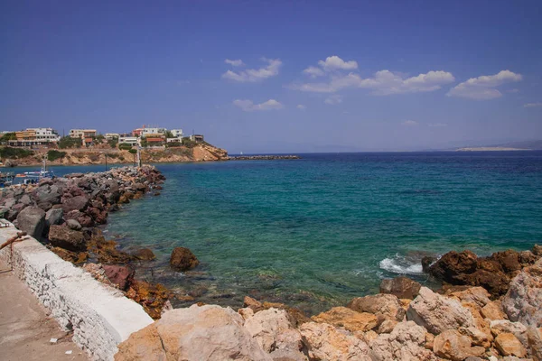 Краєвид з моря бухта на острові Aegina в Саронічну затоку, Gree — стокове фото