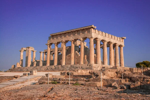 Afaia tempel op Aegina eiland, Saronische Golf, Griekenland — Stockfoto
