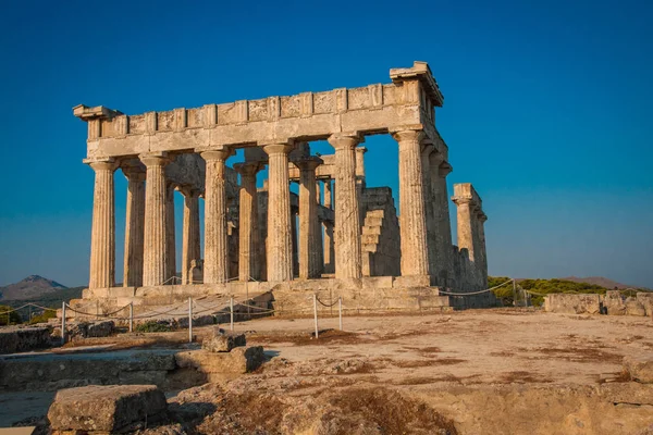 Afaia tempel op Aegina eiland, Saronische Golf, Griekenland — Stockfoto