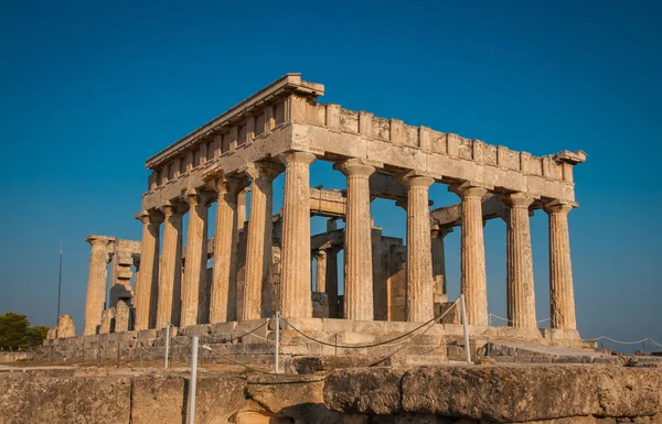 Afaia tempel op Aegina eiland, Saronische Golf, Griekenland — Stockfoto