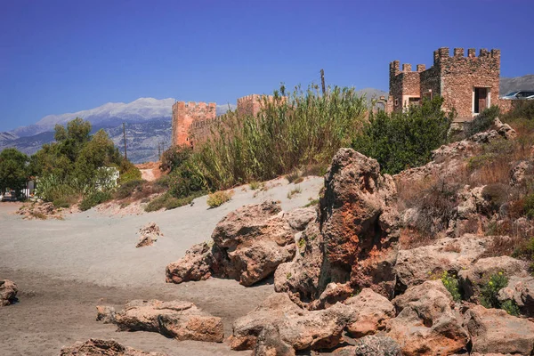 Château sur la plage de Frangokastello en Crète en Grèce — Photo