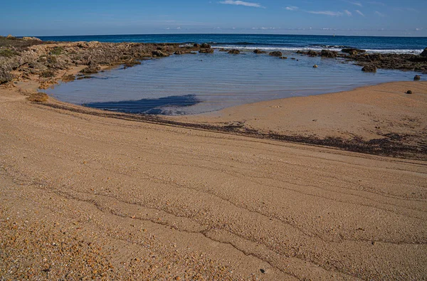 Όμορφη ερημική παραλία στο Torre Guacheto στην Puglia, Ιταλία — Φωτογραφία Αρχείου