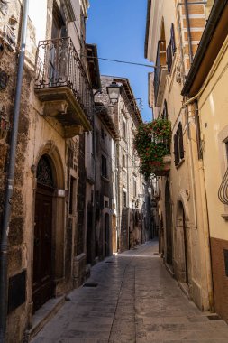 İtalya, Abruzzo Pacentro 'da şehir manzarası