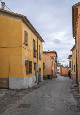 Lazio, Salci 'deki renkli şehir manzarası.