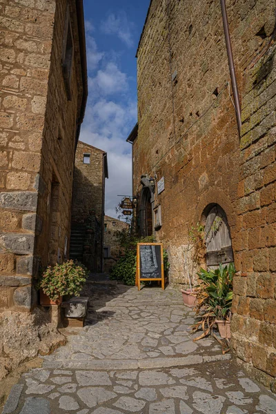 Stadtbild in der Civita di bagnoregio in Latium, Italien — Stockfoto