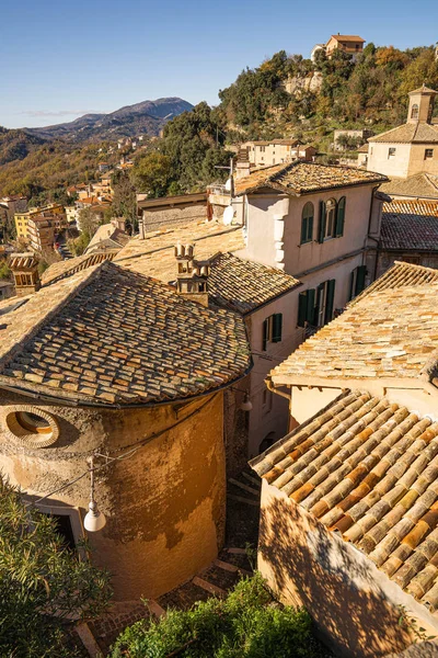 Subiaco, İtalya 'nın çatılarının manzarası — Stok fotoğraf