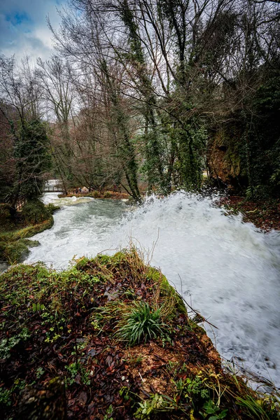 Cascade en marbre près de Terni en Ombrie en Italie — Photo