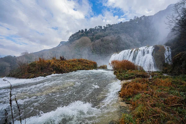 Mramorový vodopád u Terni v Umbrii v Itálii — Stock fotografie