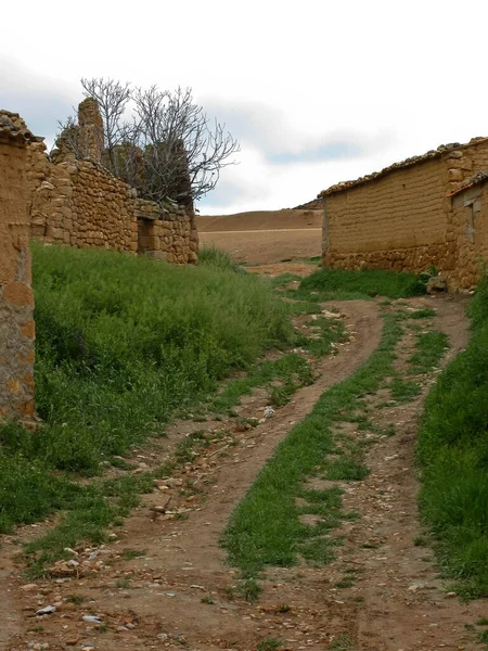Ruinas de un antiguo pueblo Montuena en España — Foto de Stock