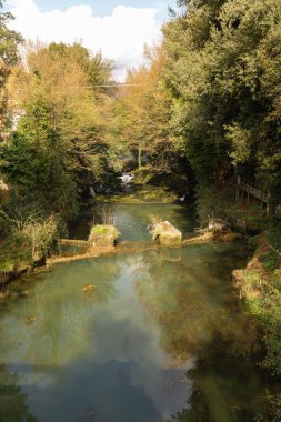İtalya, Umbria 'da Terni yakınlarındaki Mermer Şelale
