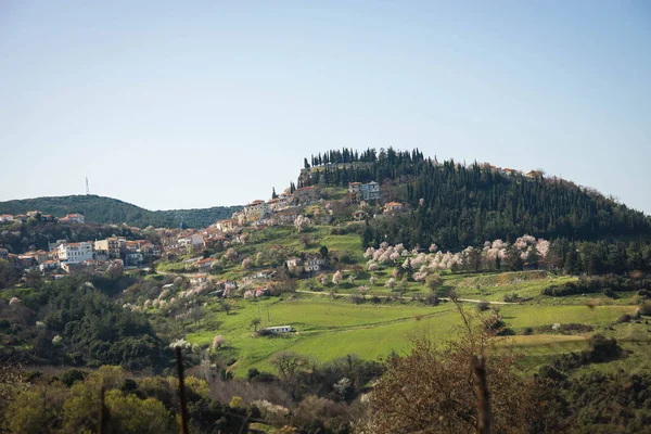 Imagen Una Pequeña Ciudad Ladera Grecia — Foto de Stock