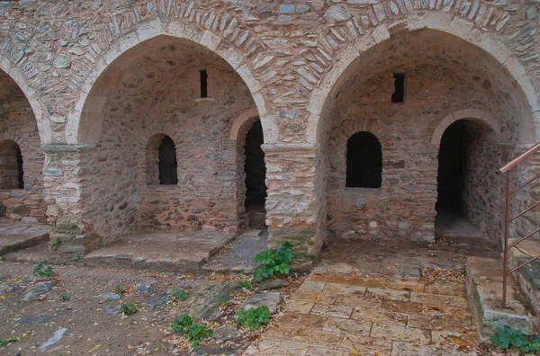 Ruinas Del Antiguo Monasterio Kesariani Las Montañas Cerca Atenas Grecia — Foto de Stock