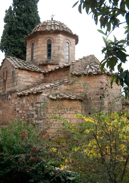 Ruínas Monastery Antigo Kesariani Nas Montanhas Perto Atenas Greece — Fotografia de Stock