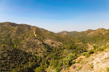 Kıbrıs'ta dağ görünümünde