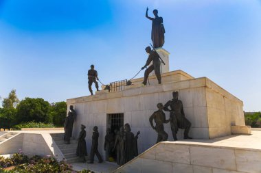 Nicosia, Kıbrıs - 30 Mayıs 2014: Özgürlük Anıtı bir anıt Kıbrıs Lefkoşa şehir görünümdür.