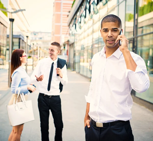 Junge Geschäftsleute — Stockfoto