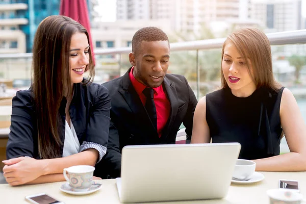 Business people on meeting at open air — Stock Photo, Image