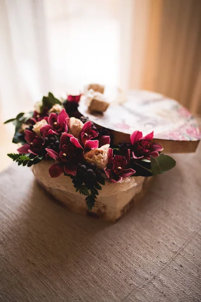 Decorative flowers bouquet