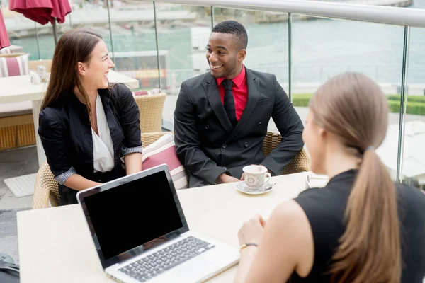 Businesspeople having meeting in restaurant — Stock Photo, Image