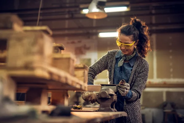 Happy Professional Female Carpenter Steel Vise Workshop — Stock Photo, Image