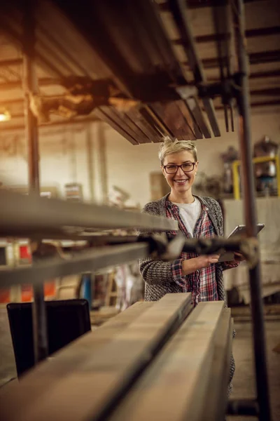 Happy Beautiful Businesswoman Holding Tablet Standing Shelf Metal Pipes Workshop — Stock Photo, Image