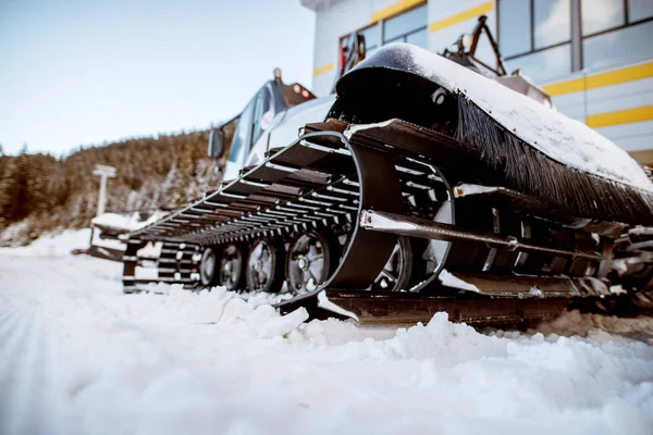 Snö Borttagning Bil Banar Väg Efter Snöfall — Stockfoto