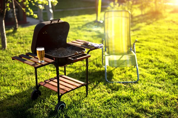 Grill Inclinado Vidro Cheio Urso Tudo Está Pronto Para Belo — Fotografia de Stock