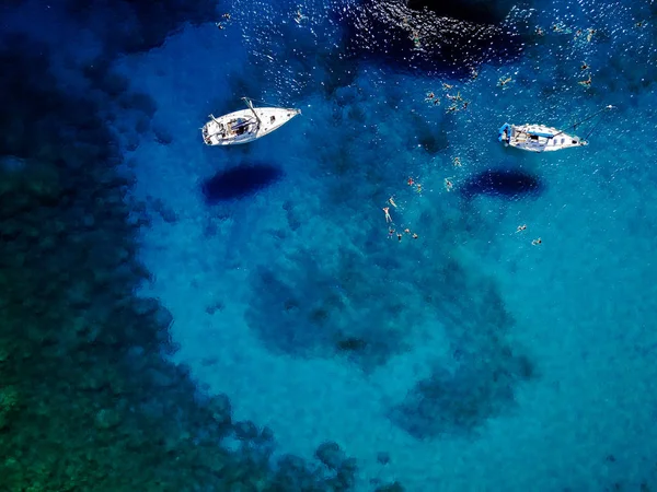 Vista Aérea Hermosa Laguna Azul Con Veleros — Foto de Stock