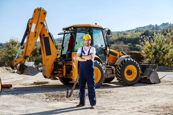 Handsome Caucasian Worker Overall Helmet Head Standing Outdoors Crossed Arms — Stock Photo, Image