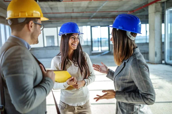 Group Young Highly Motivates Attractive Caucasian Architects Helmets Heads Standing — Stock Photo, Image