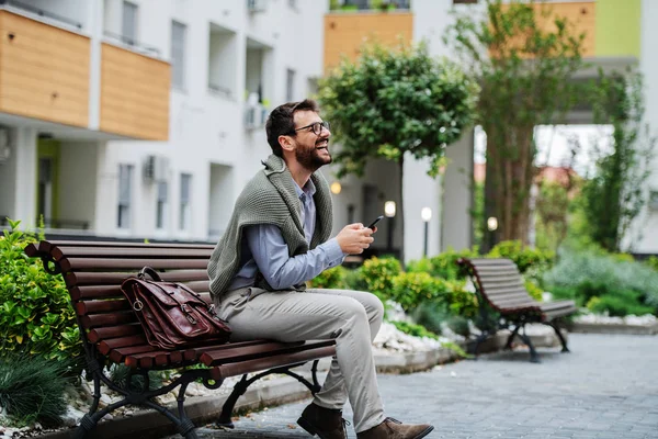 Side View Laughing Caucasian Stylish Businessman Sitting Bench Work Using — Stock Photo, Image