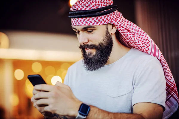 Portrait Muscular Handsome Bearded Muslim Guy Using His Smart Phone — Stock Photo, Image