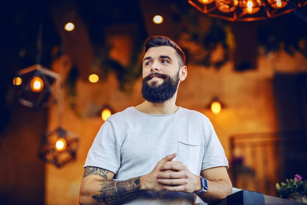 Low Angle View Attractive Smiling Caucasian Bearded Tattooed Hipster Leaning — Stock Photo, Image