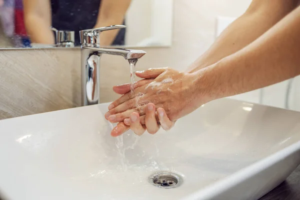 Lavarse Las Manos Frotándose Con Jabón Hombre Para Prevención Del —  Fotos de Stock