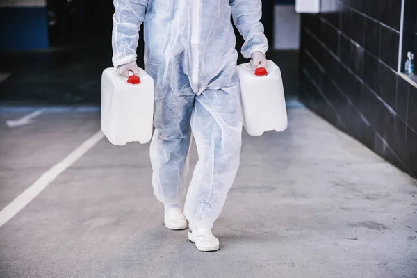 Especialista Ternos Perigo Preparando Para Limpar Desinfectar Epidemia Células Coronavírus — Fotografia de Stock