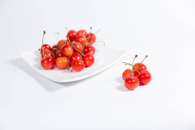 Çok lezzetli meyve kiraz olduğunu