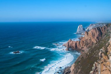 Okyanus uçurumları Cabo da Roca Cape Roca Sintra - anakara Portekiz ve Avrupa'nın en batı ölçüde içinde karşılar.