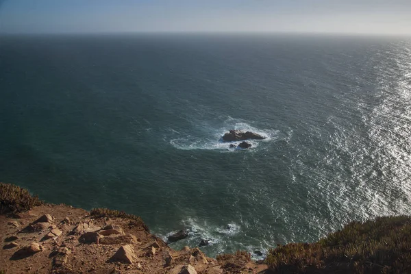 大西洋の破損。ポルトガル。ロカ岬 — ストック写真