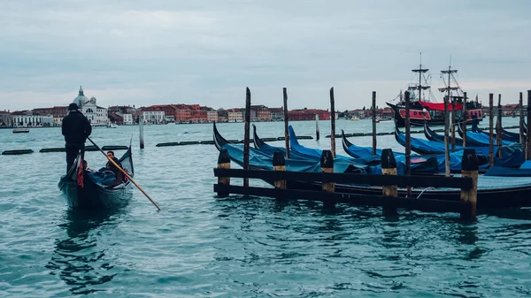 Hermosa foto tomada en la hermosa ciudad de Venecia, Ital — Foto de Stock