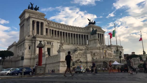 Rome Italy July 2019 Street View Tourists Piazza Venezia Front — Stockvideo