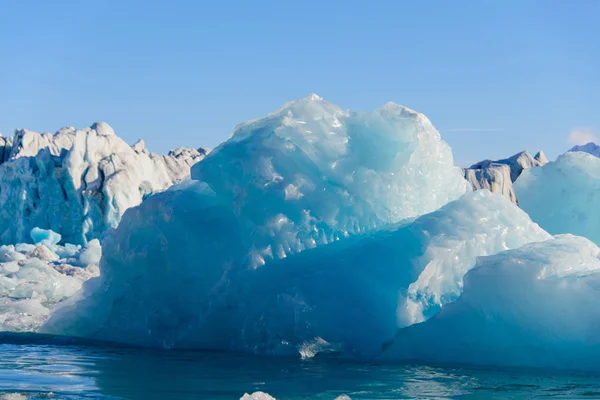 Stück Eis — Stockfoto