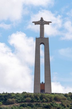 Lizbon, Portekiz 18 Nisan 2019: Lizbon, Portekiz 'deki İsa' nın Heykeli