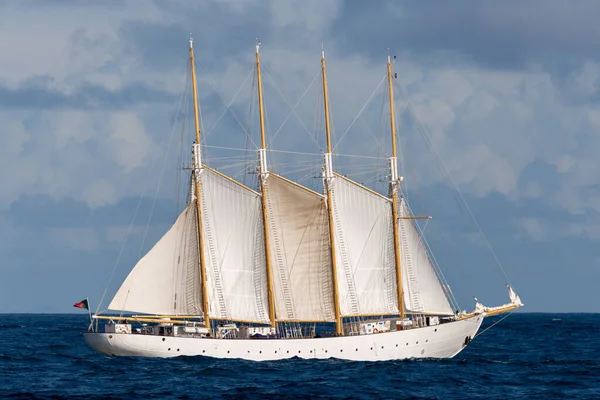 Sailing Ship Four White Sails — Stock Photo, Image