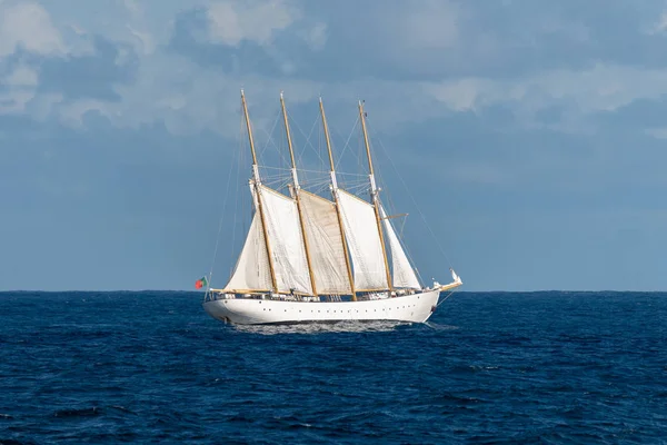 Sailing Ship Four White Sails — Stock Photo, Image