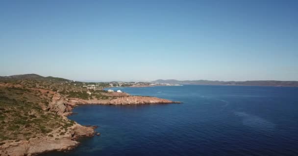 Vue aérienne du dessus du drone de la plage de mer bleue cristalline 