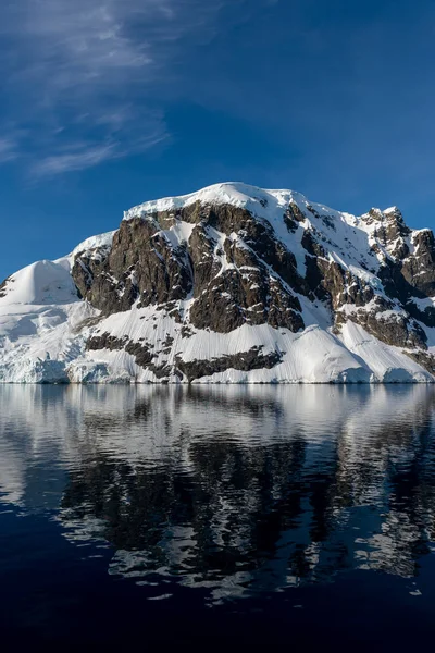 Paysage Marin Antarctique Avec Iceberg Réflexion — Photo