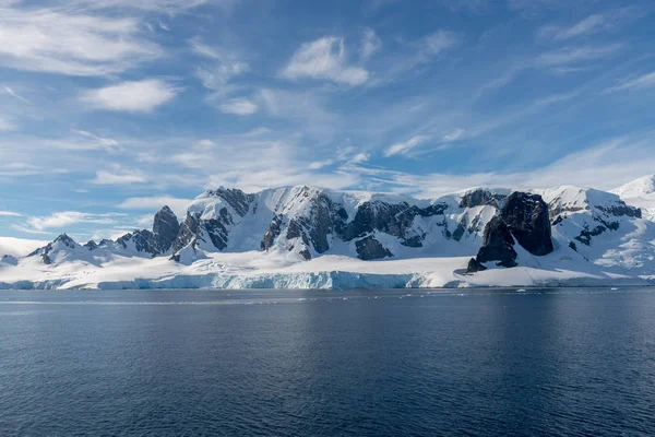 Paisagem Antártica Com Geleira Montanhas — Fotografia de Stock