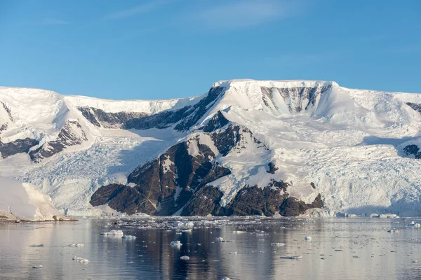 Paysage Antarctique Avec Glaciers Montagnes — Photo